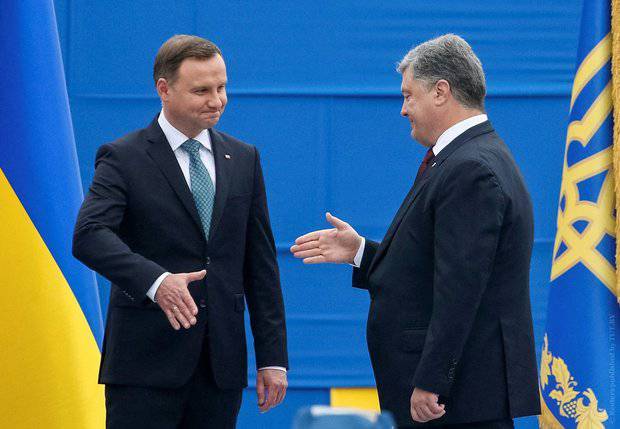 Нищая Украина стала не нужна Польше