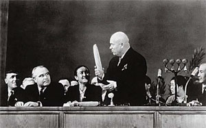 Хрущев не щадил тех, кто сомневался в его "новаторской" политике
