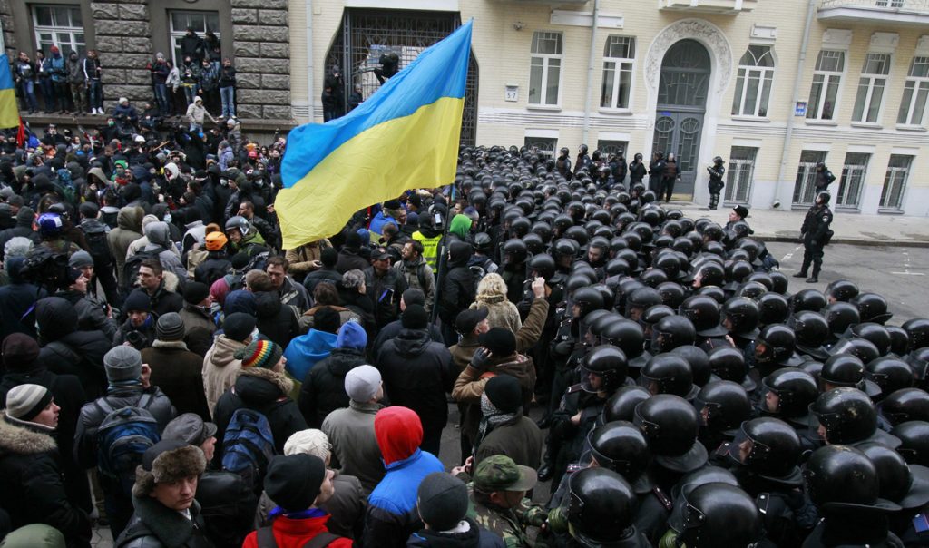 Новый Майдан: ситуация для Порошенко, как перед свержением Януковича