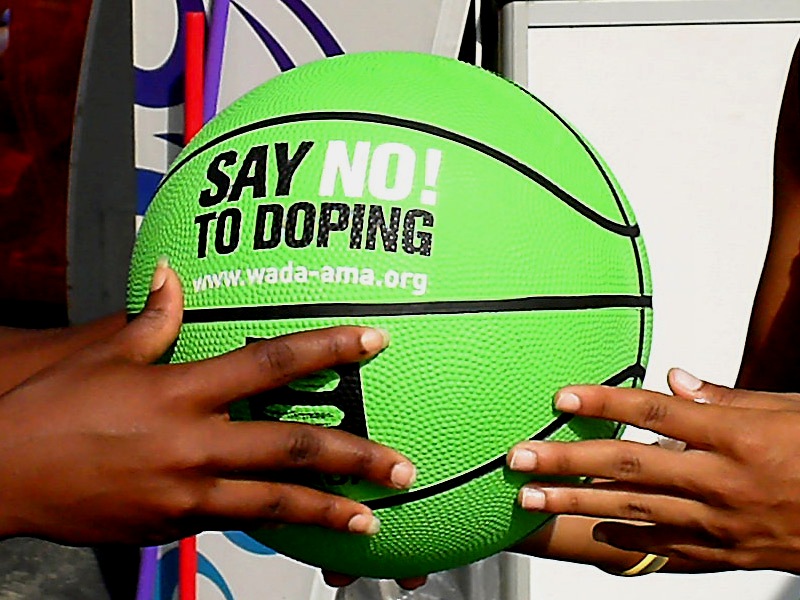 WADA, смотри как надо: Россия готовит альтернативный доклад по допингу WADA, смотри как надо: Россия готовит альтернативный доклад по допингу