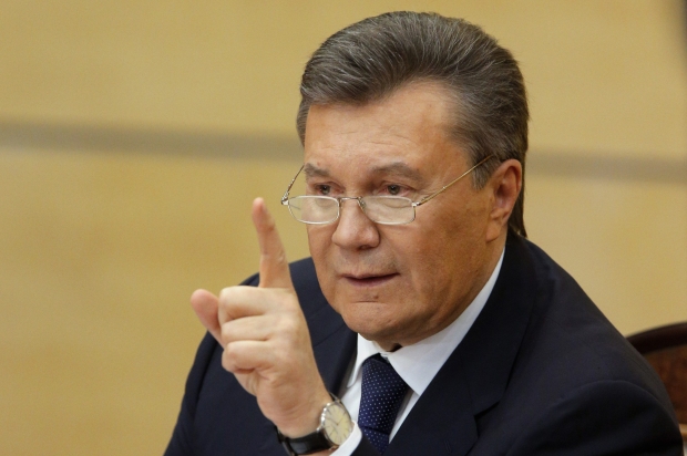 Янукович высмеял безвиз Украины с ЕС