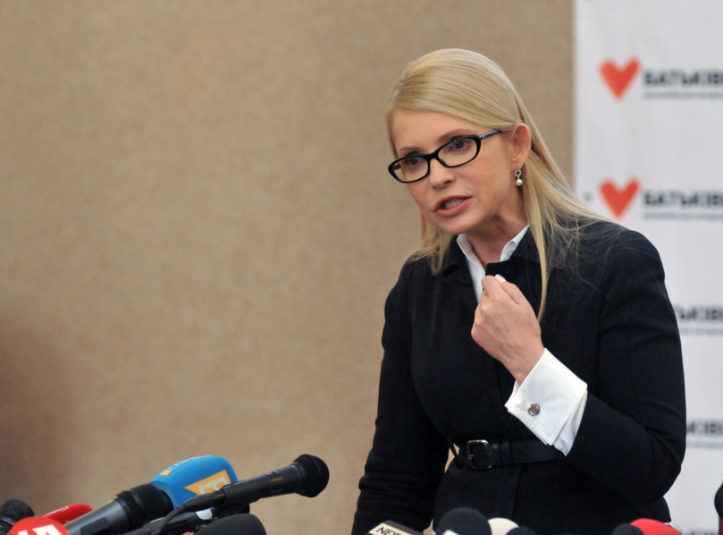 Тимошенко: Если бы Трампа можно было поймать у туалета, там стояли бы все