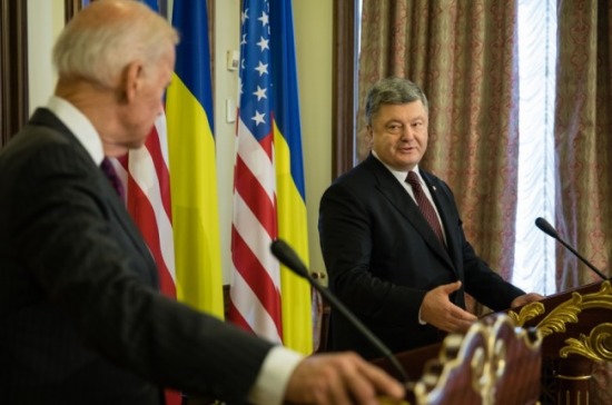 Америка закрывает «Майдан 2.0»: О чем Порошенко торгуется с Западом