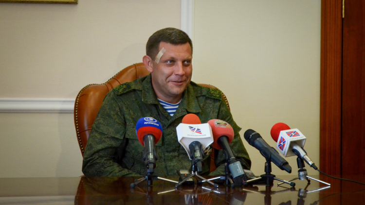 Захарченко рассказал, когда Донбасс полностью попрощается с Украиной Захарченко рассказал, когда Донбасс полностью попрощается с Украиной