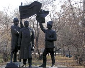 За что я благодарен «кровавым большевикам» и лично партизану Щетинкину? За что я благодарен «кровавым большевикам» и лично партизану Щетинкину?