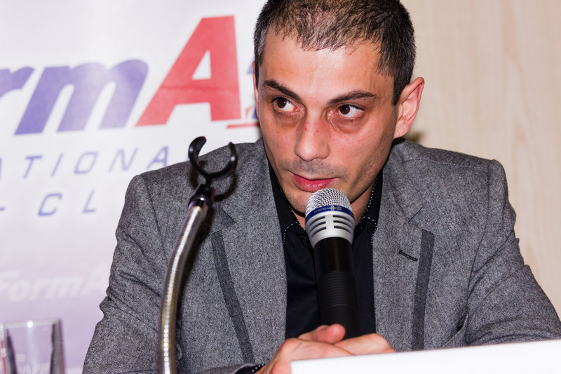 Армен Гаспарян защитникам Киева: вам мало пяти миллионов отморозков