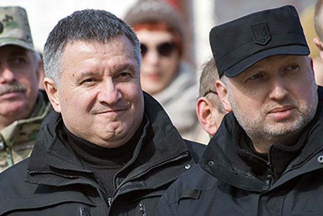 Кто-то говорит, такими методами мы не достигнем мира... Кто-то говорит, такими методами мы не достигнем мира...