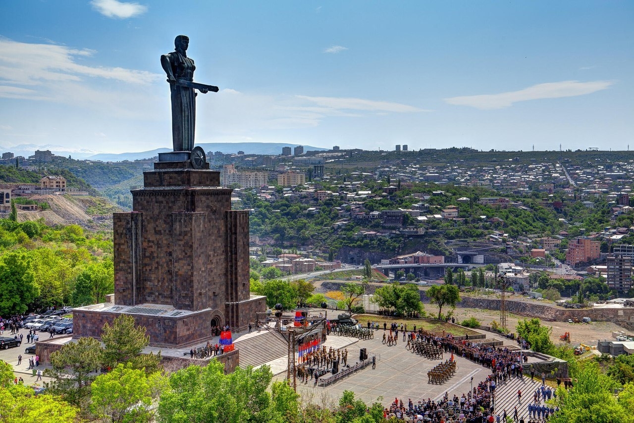 Какой путь выберет Армения в апреле 2017-го?