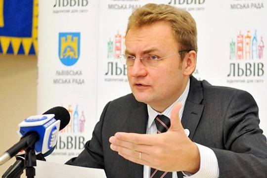 Мэр Львова Садовой  уверен, что Украина трещит по всем швам
