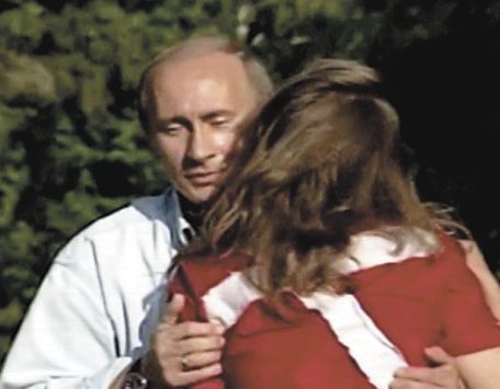 Почему нашистка Дрокова разменяла «поцелуй Путина» на грин-карту США? Почему нашистка Дрокова разменяла «поцелуй Путина» на грин-карту США?