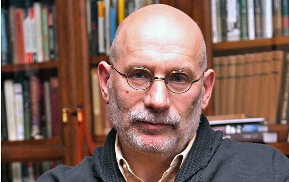 Акунин разочаровался в «навальнятах» и перешел к свержению демократии Акунин разочаровался в «навальнятах» и перешел к свержению демократии