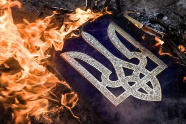 Украинцам советуют срочно покидать страну или перебираться в села Украинцам советуют срочно покидать страну или перебираться в села