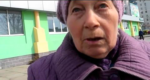 Жительница ДНР заткнула рот украинскому журналисту: «Мы все здесь русские!»