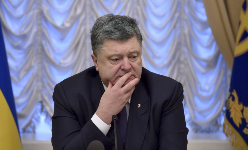 План самоуничтожения Украины в действии: окружение Порошенко в панике