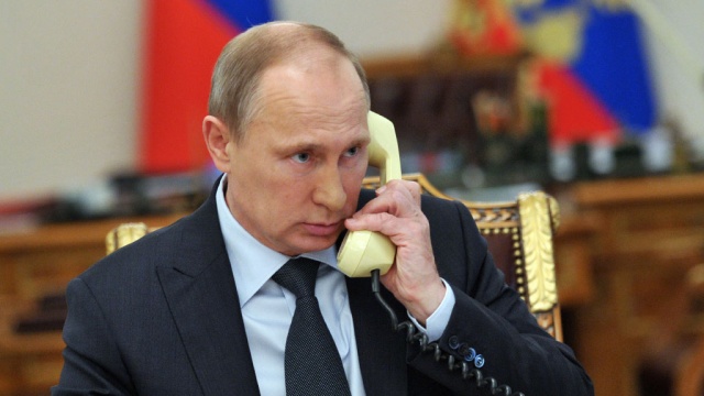 Путин поговорил с Порошенко о Донбассе