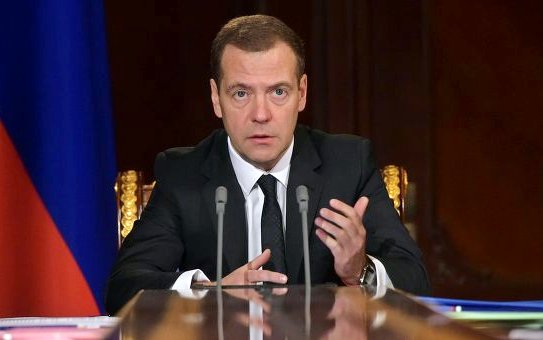 Медведев впервые ответил на обвинения Навального
