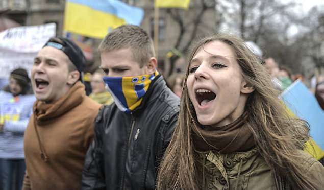 Готовящиеся украми митинги против РФ в Риге вызвали бурную реакцию в Латвии