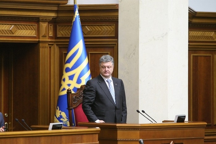 Грызня превращается в драку. ВР озвучила новый компромат на Порошенко Грызня превращается в драку. ВР озвучила новый компромат на Порошенко