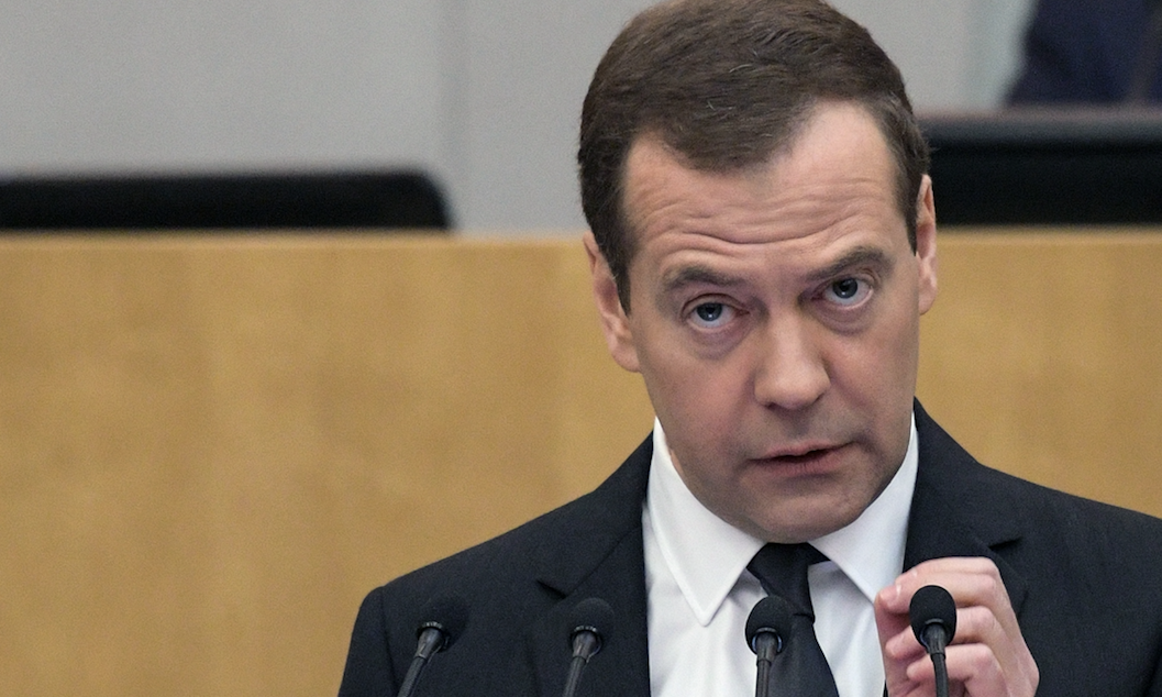 Медведев: Навальный – политический проходимец