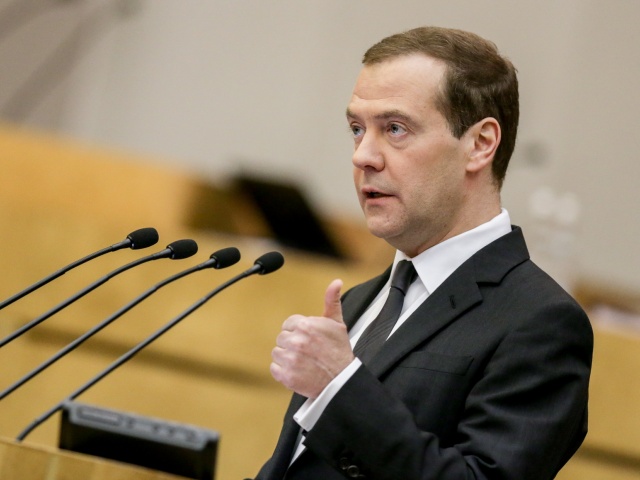 Медведев уверен в своем политическом будущем Медведев уверен в своем политическом будущем