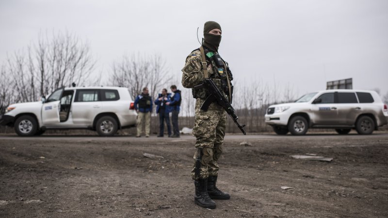 Провокация Киева, добивающегося вооружённой международной миссии в Донбассе