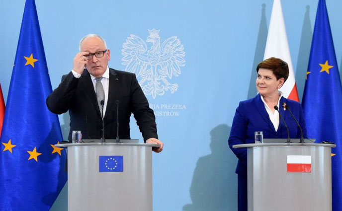 Тиммерманс отказал Польше в праве на Западную Беларусь