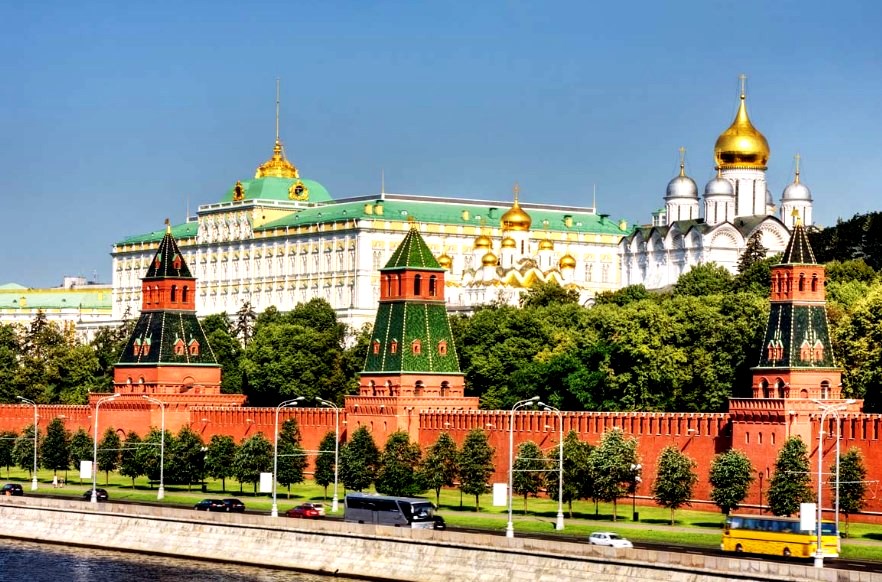 Кремль ответил на заявления США об изоляции России
