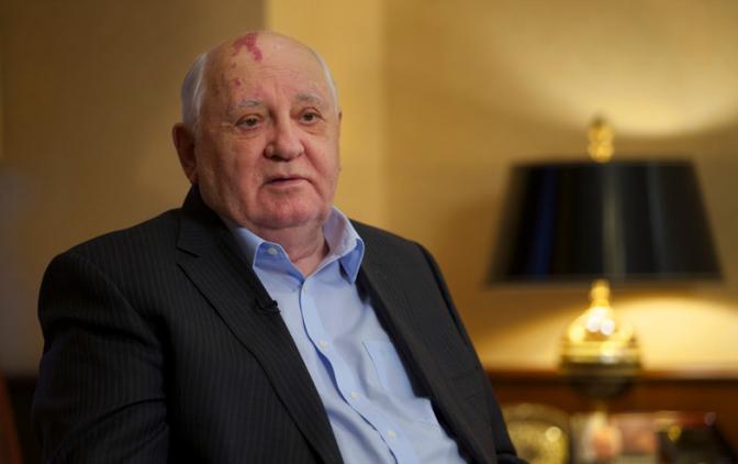 Россия защитила Горбачева от суда