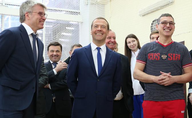 Медведев дал понять: флаг России для спортсмена — не главное