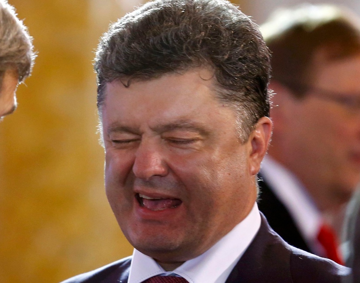 «Подарок» для Порошенко: Жесткая реакция украинцев на запреты Киева