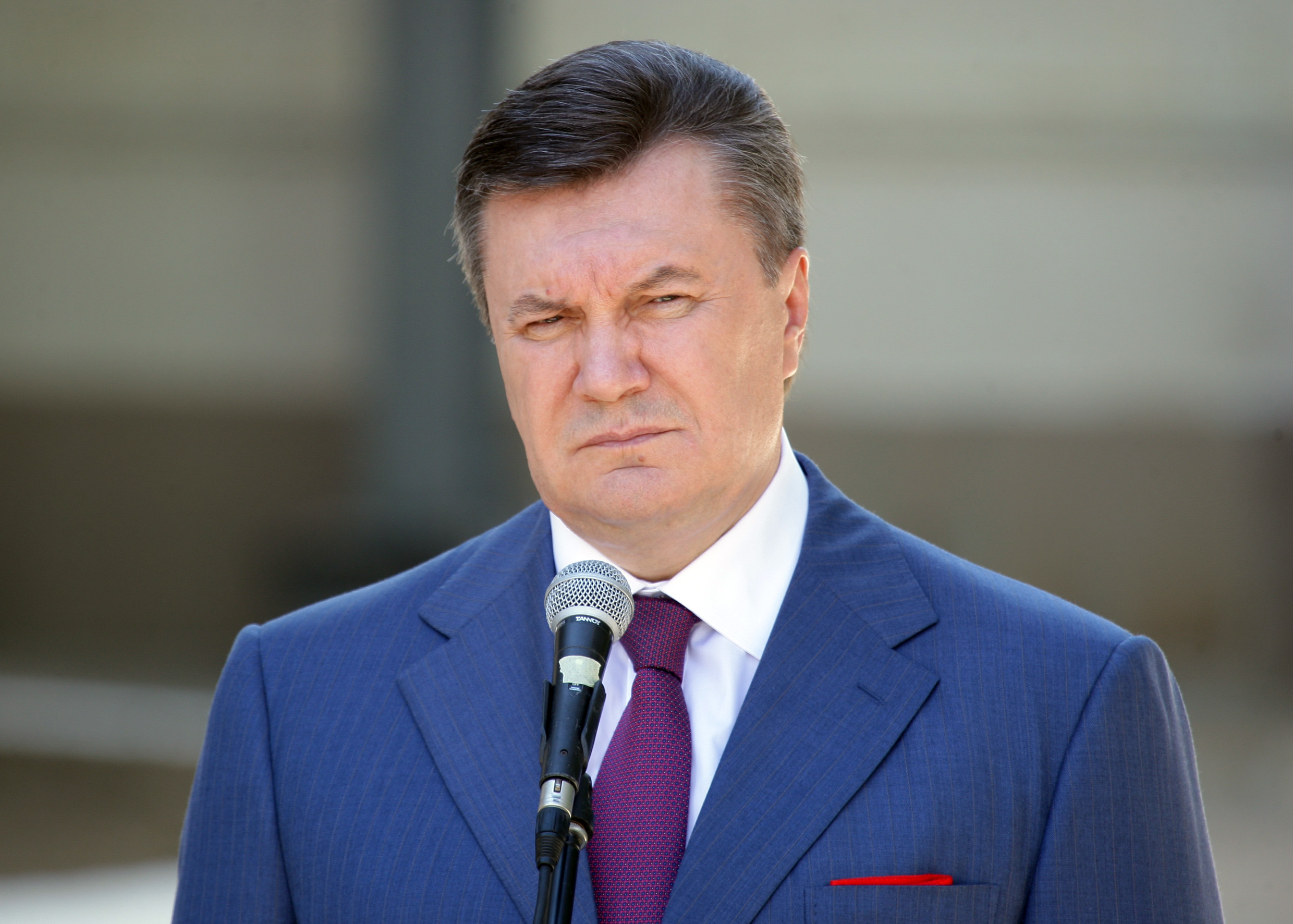 Суд против Януковича с ходу оборачивается провалом майданщиков