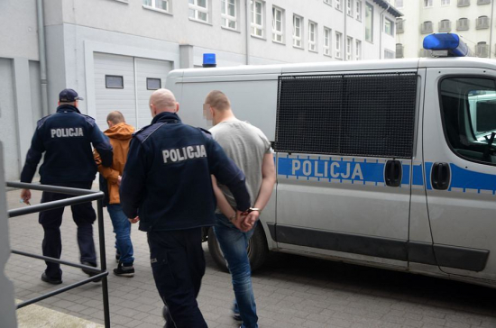 Пьяных "заробитчан" цинично избивают и унижают в Польше