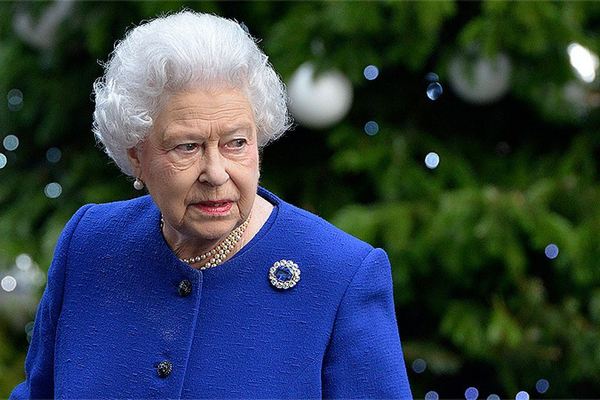 Экстренное совещание в Букингемском дворце испугало Британию