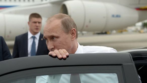Одиночество Путина. Почему ему лучше идти на выборы самовыдвиженцем