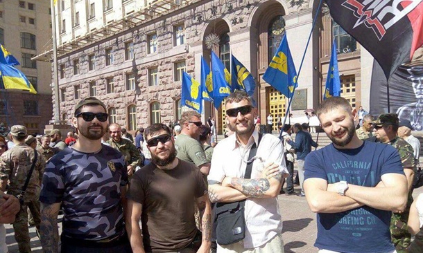 Разъяренные бойцы добровольческих батальонов ворвались в Киевсовет