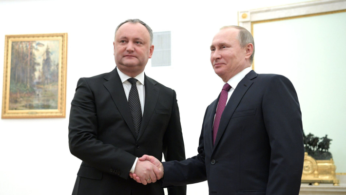 Император Путин и князь Додон