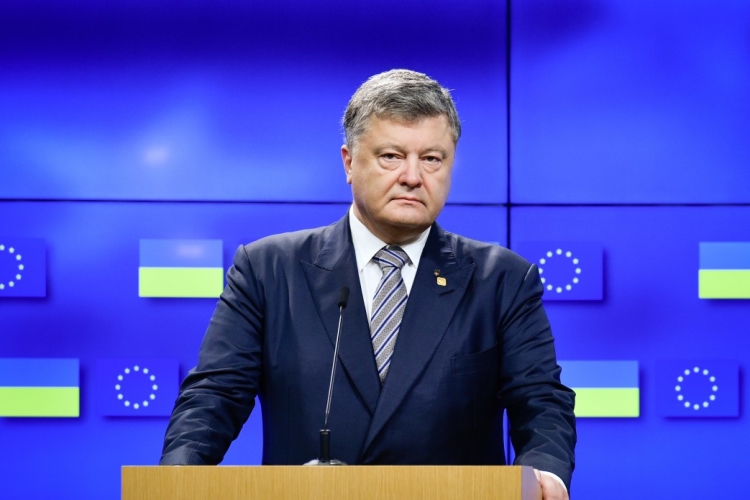 Вечером все к телеку: Порошенко речь толкать будет Вечером все к телеку: Порошенко речь толкать будет