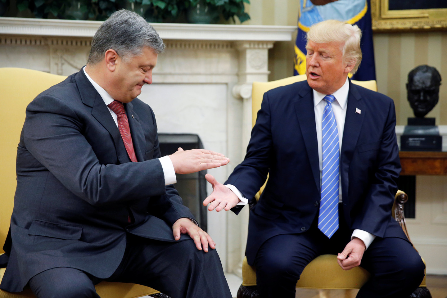 Вашингтон опустил Киев: встреча Порошенко и Трампа длилась всего три минуты