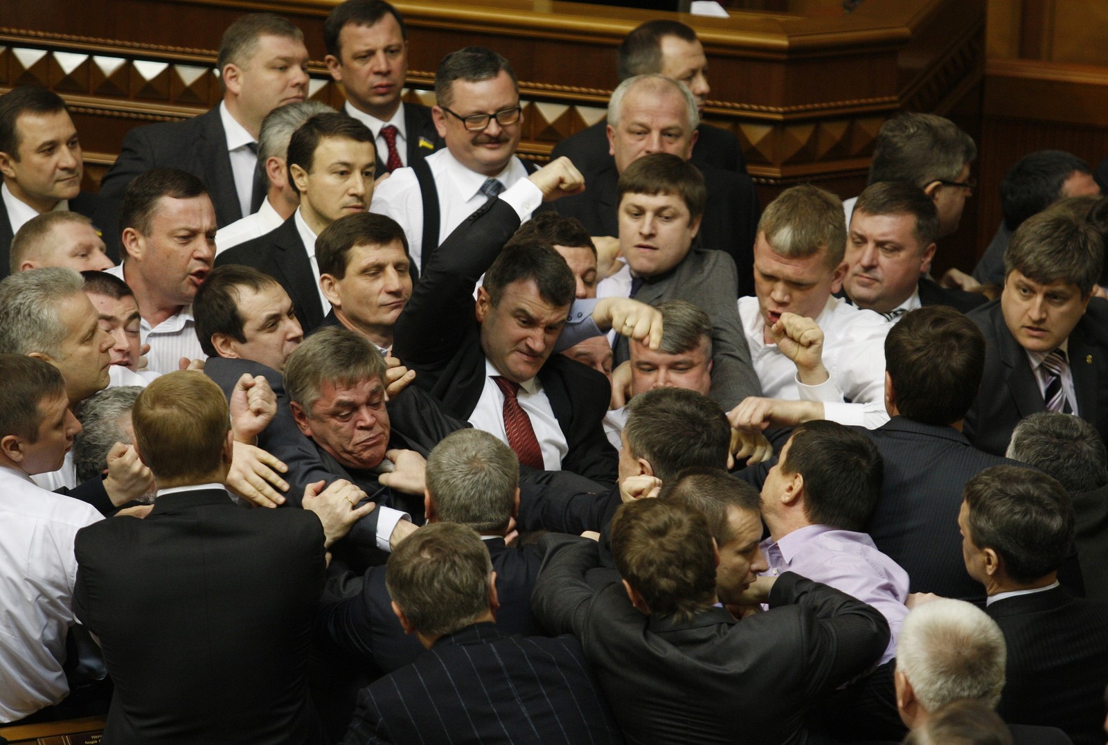 Киевские политики позорят страну: нардепы Украины обыкновенные попрошайки
