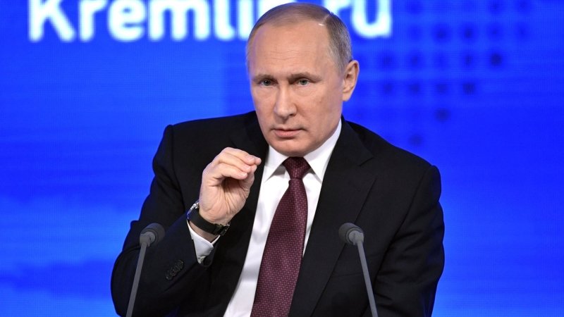 Путин о «голубых мундирах» в Европе: Пусть Порошенко там не расслабляется