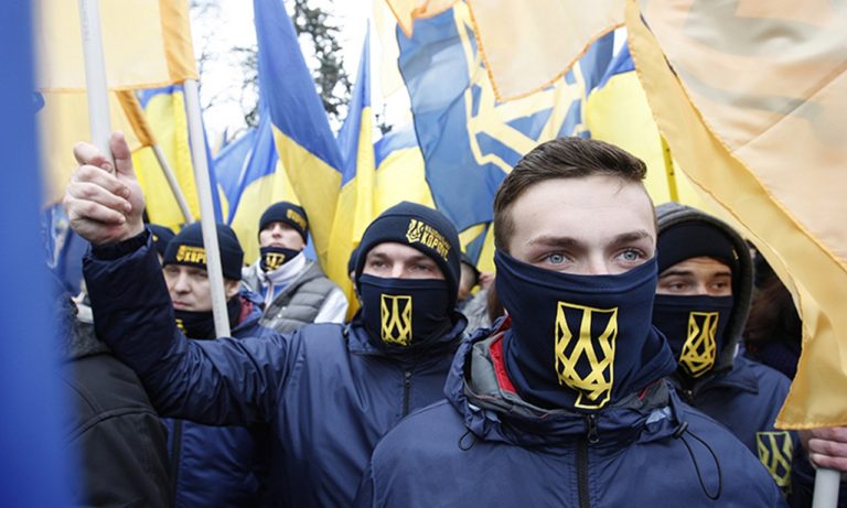Запад заметил на Украине неонацистов