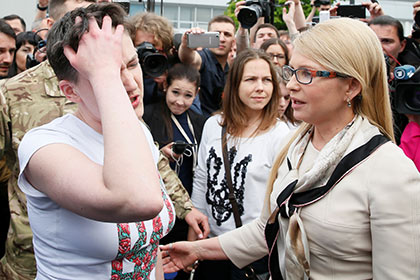 Юля и Надя готовы сбросить Порошенко?