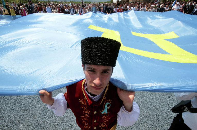 Несломленный: крымский татарин в Крыму восхитил украинцев и насмешил русских