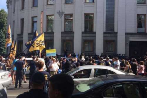 Депутаты дали денег силовикам и согласились на арест Добкина