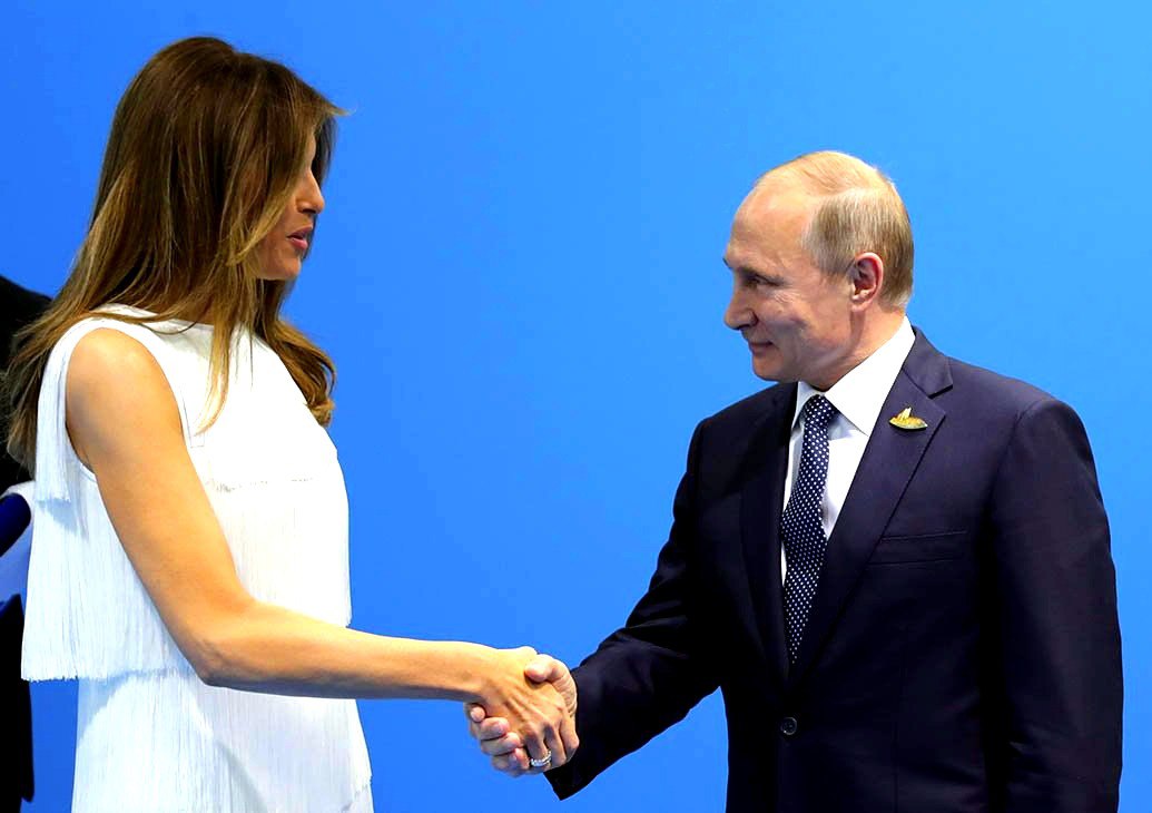Совместное фото Путина и Мелании Трамп вызвало переполох в соцсетях Украины