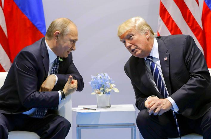 СМИ сообщили о 40-минутном жестком споре Путина с Трампом на G20