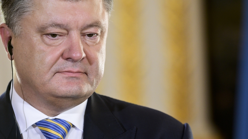 Киев недоволен новым «смотрящим» от США: Порошенко начали искать замену