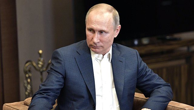 Путин назвал число покидающих Россию американских дипломатов