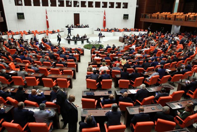 В Турции хотят законодательно запретить слово "Геноцид"