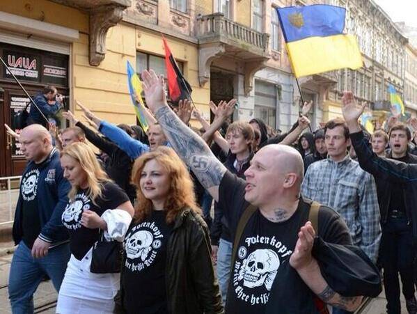 Украинские нацисты устроили погром в киевском Дворце ветеранов